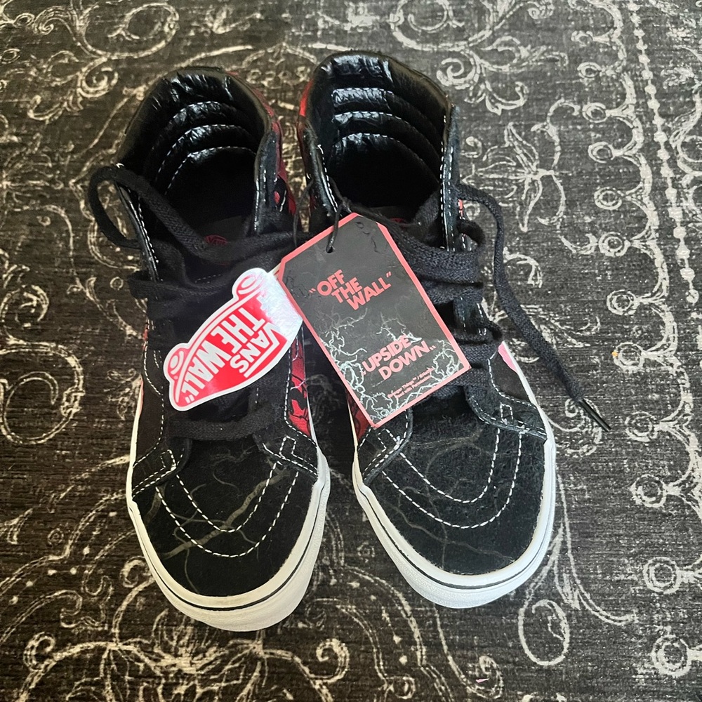NWT Stranger Things Hi Top Vans